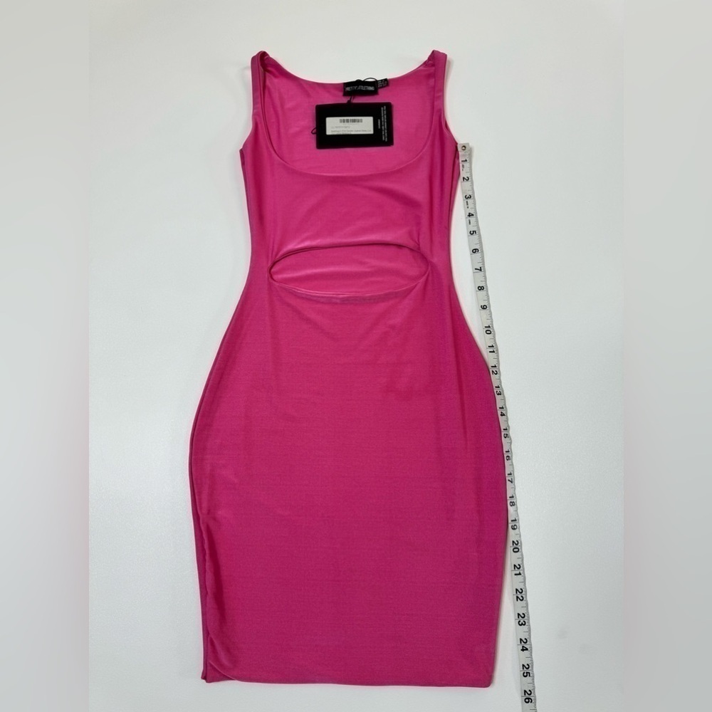 NWT Pretty Little Thing Bubble Gum Pink Cut Out Bodycon Dress Size 0 - Picture 5 of 7